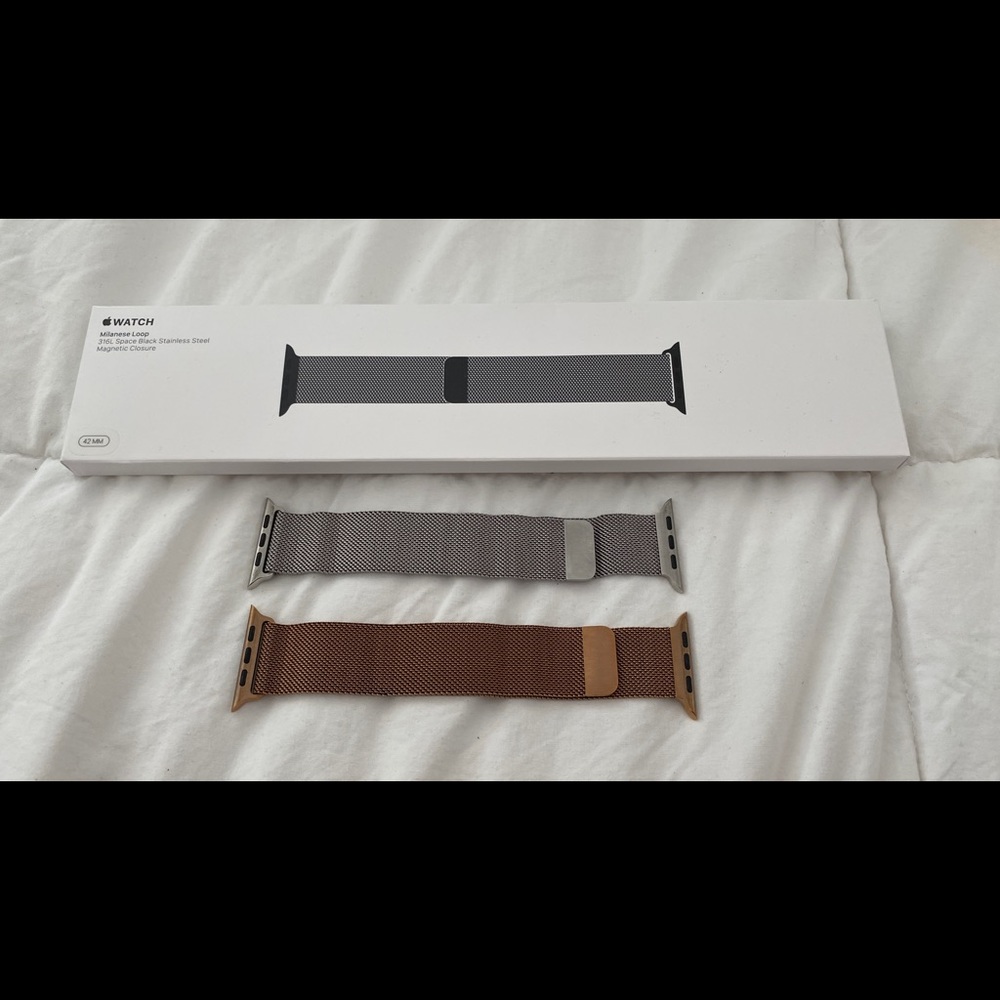 THREE Apple Milanese Loop
